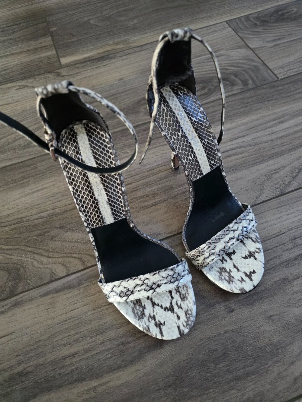 Michael Kors Heels 4.5" Snakeskin Size 8 - ITALY